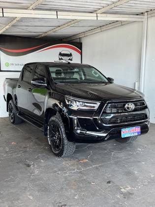 TOYOTA HILUX 2.8 D-4D TURBO DIESEL CD SRX LIMITED 4X4 AUTOMÁTICO